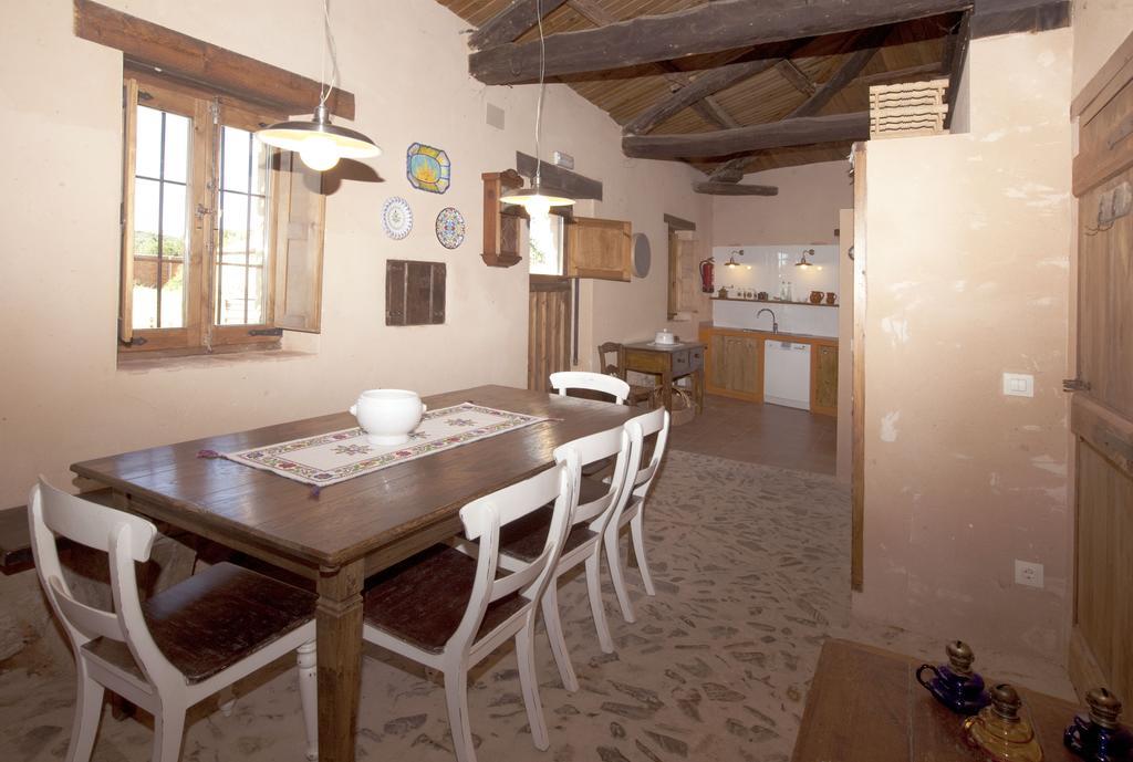 Casa Rural Las Aguedas Murias de Rechivaldo Ngoại thất bức ảnh